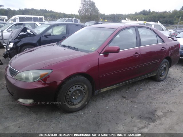 JTDBE32K520056089 - 2002 TOYOTA CAMRY LE/XLE/SE Марун фото 2