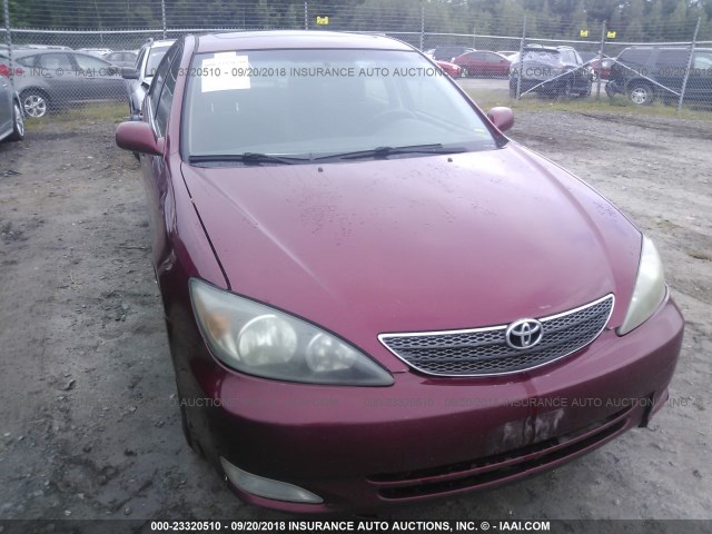 JTDBE32K520056089 - 2002 TOYOTA CAMRY LE/XLE/SE Марун фото 6