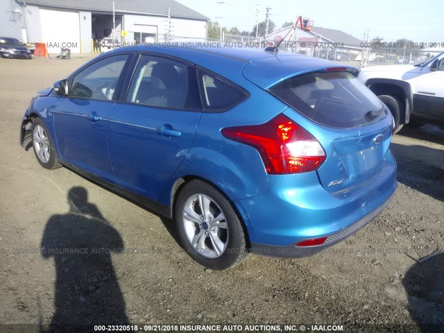 1FADP3K22EL340341 - 2014 FORD FOCUS SE BLUE photo 3