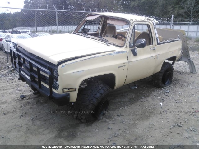 1GNEV18K5JF194842 - 1988 CHEVROLET BLAZER V10 TAN photo 2