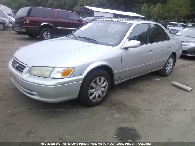 4T1BG22KX1U021328 - 2001 TOYOTA CAMRY CE/LE/XLE 银色 照片 2