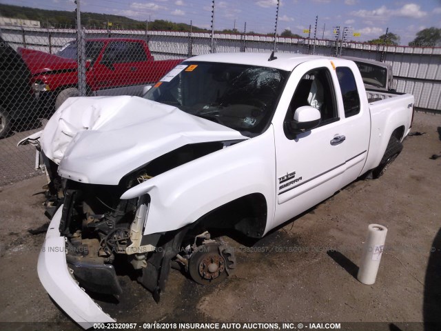 1GTR2VE38BZ241482 - 2011 GMC SIERRA K1500 SLE WHITE photo 2