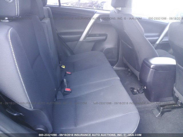 2T3WFREV2JW466852 - 2018 TOYOTA RAV4 ADVENTURE/XLE Qara foto 8