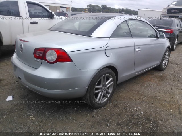 WVWFA71FX8V017065 - 2008 VOLKSWAGEN EOS LUX 银色 照片 4