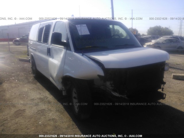 1GCSGAFX5D1154427 - 2013 CHEVROLET EXPRESS G1500  WHITE photo 1