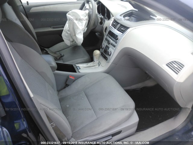 1G1ZC5E05CF328450 - 2012 CHEVROLET MALIBU 1LT BLUE photo 5