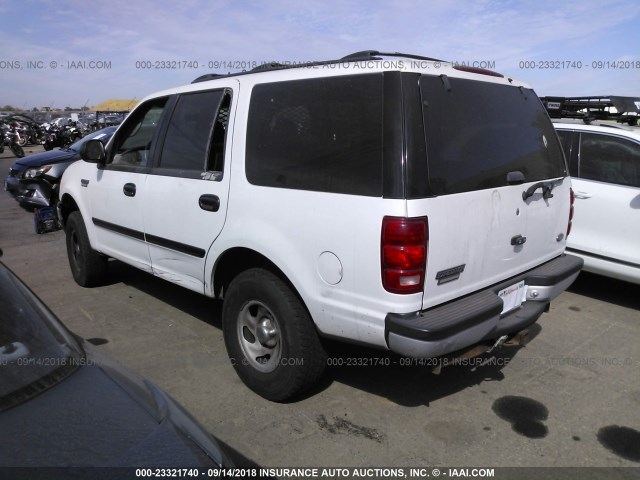 1FMPU16L81LB61668 - 2001 FORD EXPEDITION XLT WHITE photo 3
