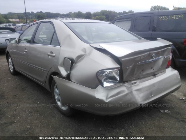 4T1BE30K13U760900 - 2003 TOYOTA CAMRY LE/XLE/SE GOLD photo 3