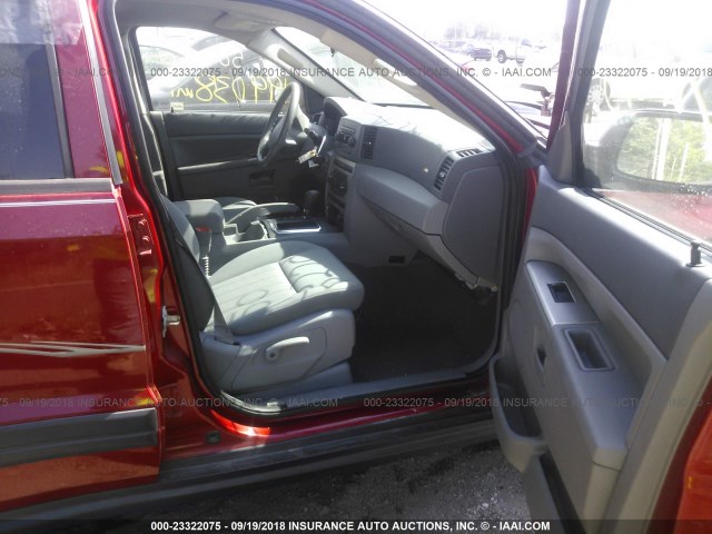 1J4GR48K85C509450 - 2005 JEEP GRAND CHEROKEE LAREDO/COLUMBIA/FREEDOM 红色 照片 5
