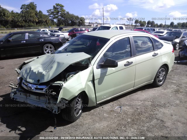 1FAHP3FN1BW142673 - 2011 FORD FOCUS SE GREEN photo 2