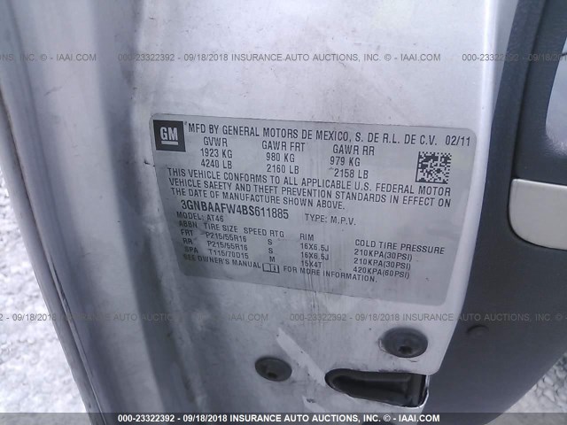 3GNBAAFW4BS611885 - 2011 CHEVROLET HHR LS SILVER photo 9