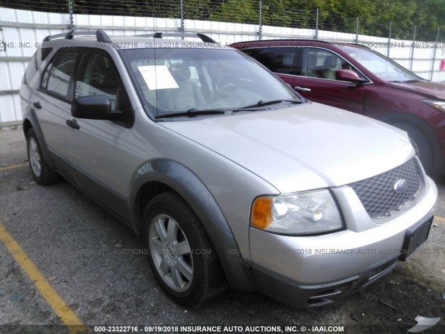 1FMZK01126GA24000 - 2006 FORD FREESTYLE SE SILVER photo 1