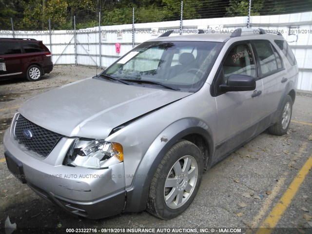 1FMZK01126GA24000 - 2006 FORD FREESTYLE SE SILVER photo 2