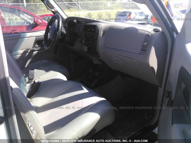 4F4YR12D93TM06075 - 2003 MAZDA B2300 WHITE photo 5