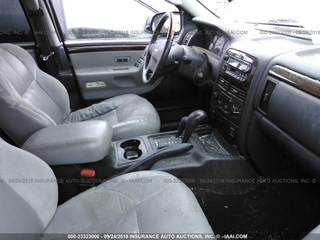 1J8GW68J12C113687 - 2002 JEEP GRAND CHEROKEE OVERLAND GRAY photo 5