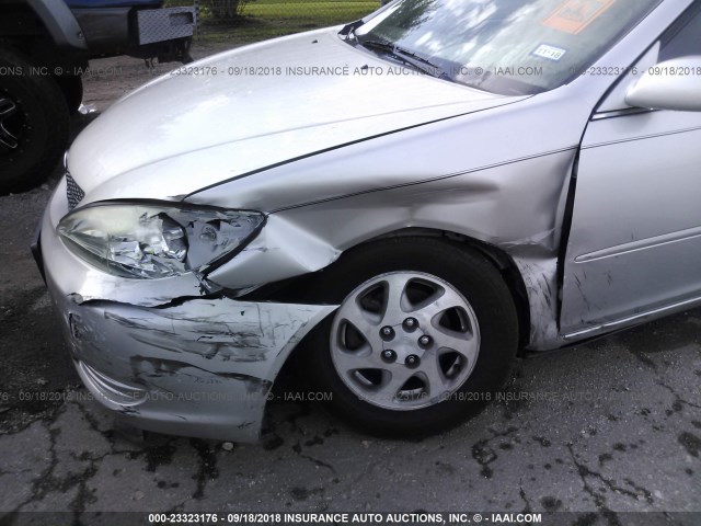 4T1BF32K14U581283 - 2004 TOYOTA CAMRY LE/XLE/SE Gümüş foto 6