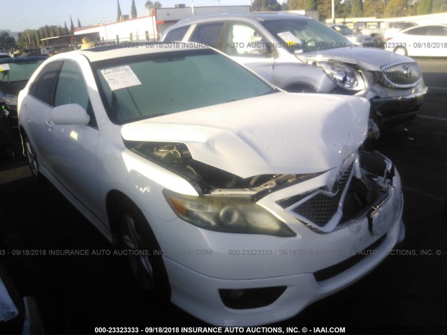 4T1BF3EK4BU707175 - 2011 TOYOTA CAMRY SE/LE/XLE 白色 照片 1