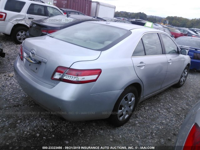 4T1BF3EK9AU069262 - 2010 TOYOTA CAMRY SE/LE/XLE SILVER photo 4