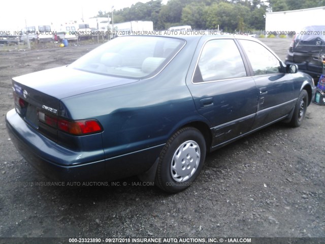 4T1BG22K0VU075906 - 1997 TOYOTA CAMRY CE/LE/XLE 绿色 照片 4
