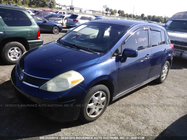 3N1BC13E97L361000 - 2007 NISSAN VERSA S/SL BLUE photo 2