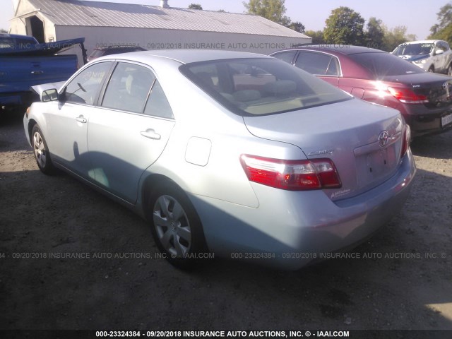 JTNBE46K273020250 - 2007 TOYOTA CAMRY NEW GENERAT CE/LE/XLE/SE GRAY photo 3