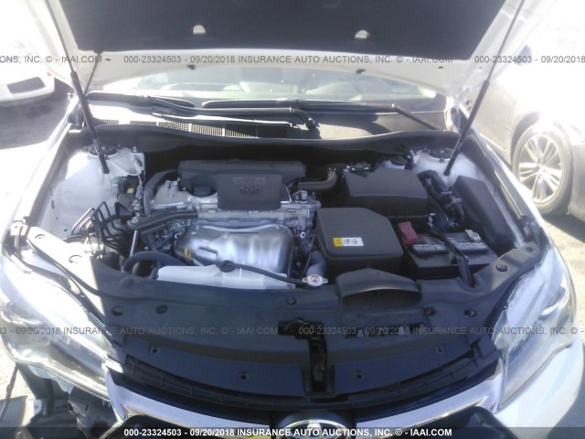 4T1BF1FK3HU401953 - 2017 TOYOTA CAMRY LE/XLE/SE/XSE 白色 照片 10