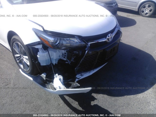 4T1BF1FK3HU401953 - 2017 TOYOTA CAMRY LE/XLE/SE/XSE 白色 照片 6