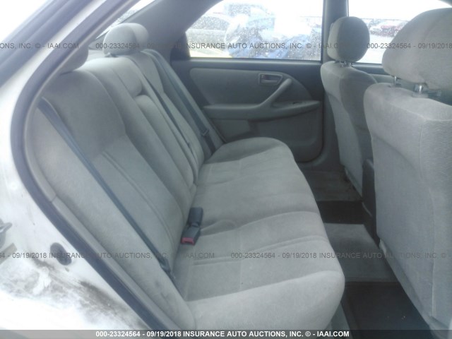 4T1BG28K3WU831835 - 1998 TOYOTA CAMRY CE/LE/XLE 白色 照片 8