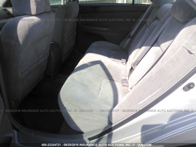 4T1BE32KX2U591603 - 2002 TOYOTA CAMRY LE/XLE/SE SILVER photo 8