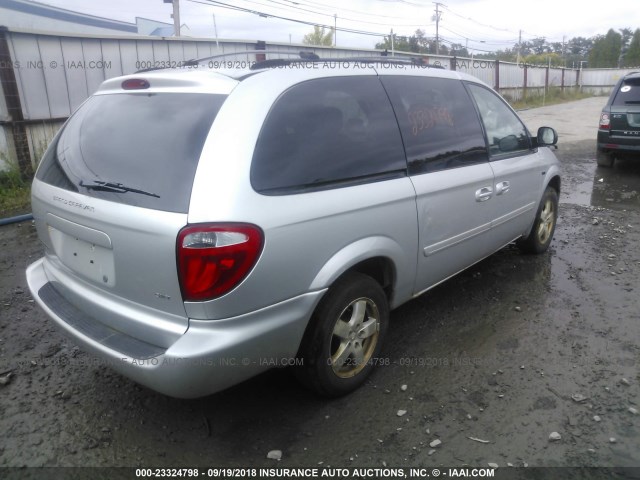 2D4GP44L77R288429 - 2007 DODGE GRAND CARAVAN SXT SILVER photo 4