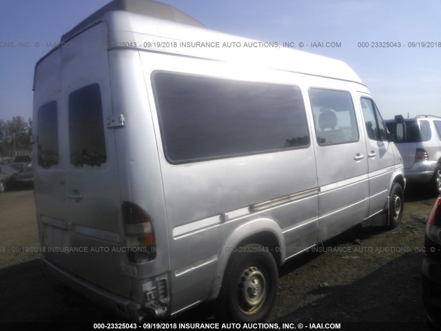 WD5PD644345651104 - 2004 SPRINTER 2500 SPRINTER  SILVER photo 4