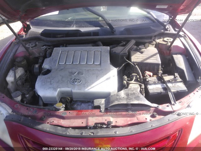 4T1BK46K28U061496 - 2008 TOYOTA CAMRY LE/XLE/SE RED photo 10
