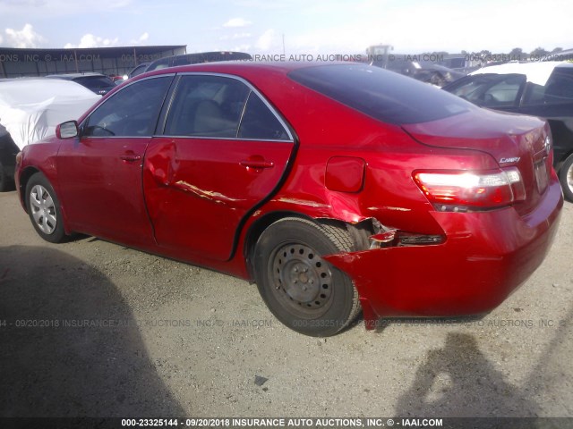 4T1BK46K28U061496 - 2008 TOYOTA CAMRY LE/XLE/SE RED photo 3