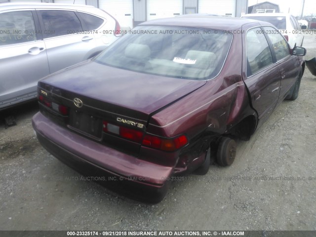 4T1BG22K3XU527494 - 1999 TOYOTA CAMRY CE/LE/XLE 勃艮第红 照片 4
