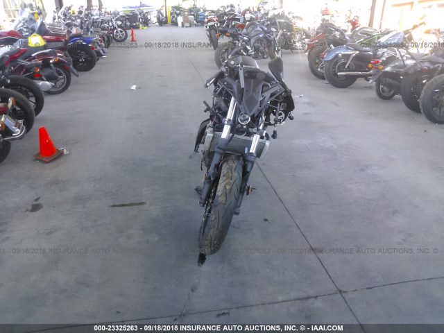 JKAEXEJ1XHDA02197 - 2017 KAWASAKI EX650 J შავი ფოტო 5