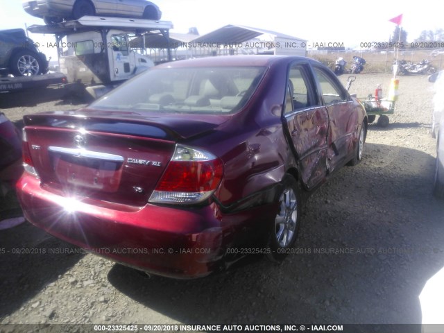 JTDBF30KX50165264 - 2005 TOYOTA CAMRY LE/XLE/SE Қызыл фото 4