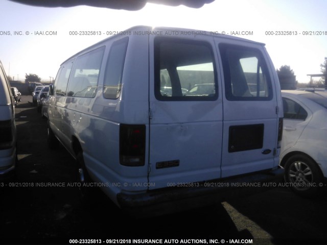 1FBSS31L02HA85783 - 2002 FORD ECONOLINE E350 SUPER DUTY WAGON WHITE photo 3