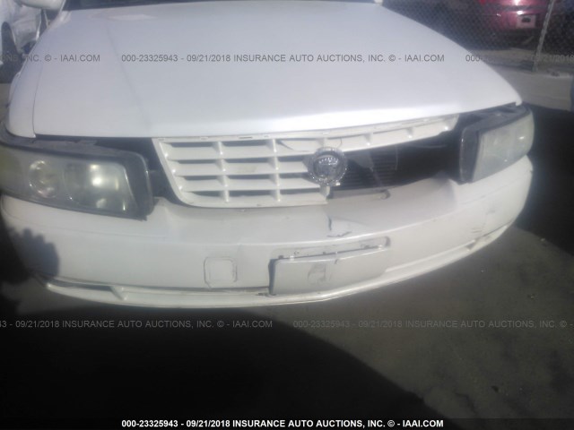 1G6KY5492WU915993 - 1998 CADILLAC SEVILLE STS WHITE photo 6