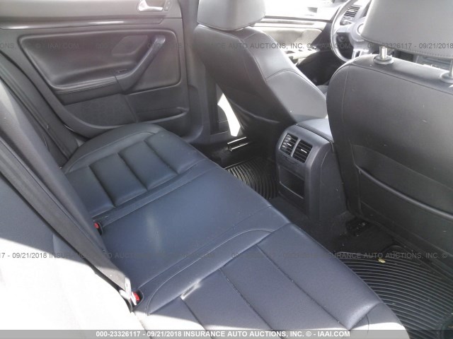 3VWRA7AJ4AM061254 - 2010 VOLKSWAGEN JETTA WOLFSBURG 银色 照片 8