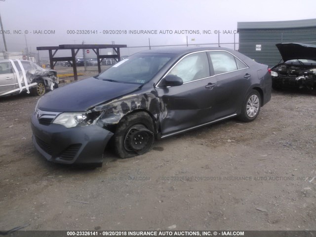 4T1BF1FK6CU003192 - 2012 TOYOTA CAMRY SE/LE/XLE 灰色 照片 2