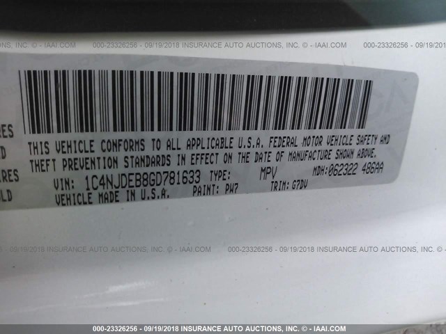 1C4NJDEB8GD781633 - 2016 JEEP COMPASS LATITUDE 白色 照片 9