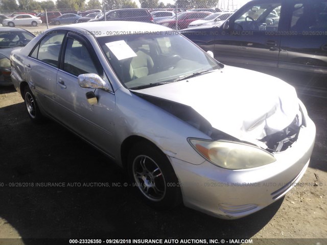 4T1BE32K74U828941 - 2004 TOYOTA CAMRY LE/XLE/SE SILVER photo 1