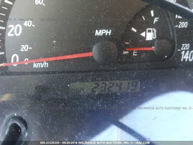 4T1BE32K74U828941 - 2004 TOYOTA CAMRY LE/XLE/SE SILVER photo 7