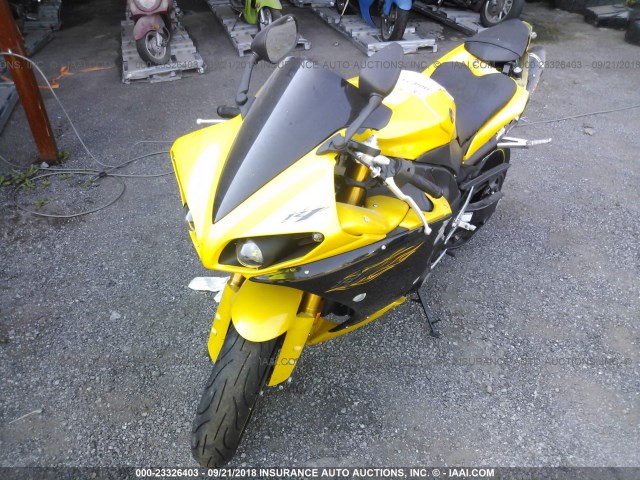 JYARN23E89A004585 - 2009 YAMAHA YZFR1 YELLOW photo 2