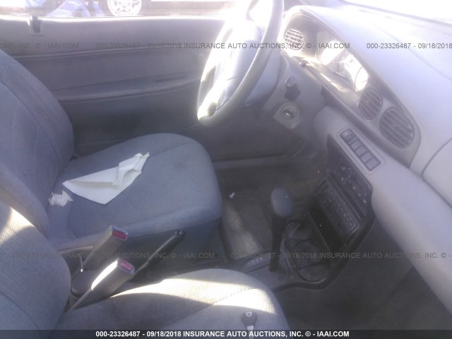 KNJLT05H8S6149482 - 1995 FORD ASPIRE WHITE photo 5