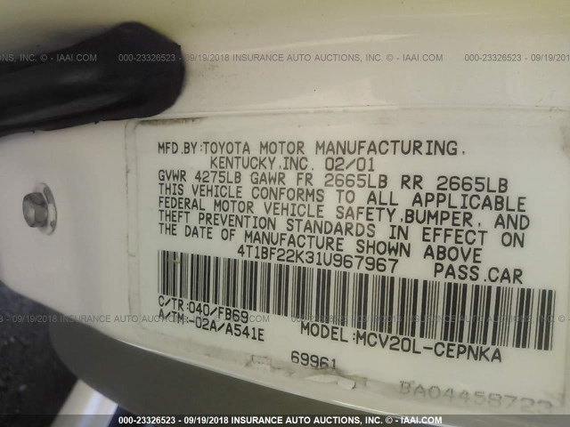 4T1BF22K31U967967 - 2001 TOYOTA CAMRY LE/XLE 白色 照片 9