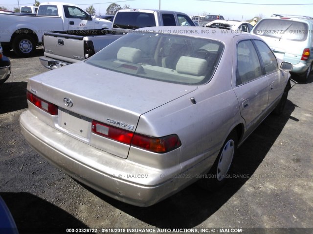 4T1BG22K4WU352655 - 1998 TOYOTA CAMRY CE/LE/XLE შამპანური ფოტო 4