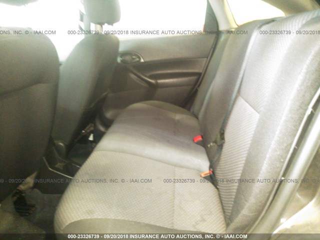 1FAHP37N36W184797 - 2006 FORD FOCUS ZX5 GRAY photo 8