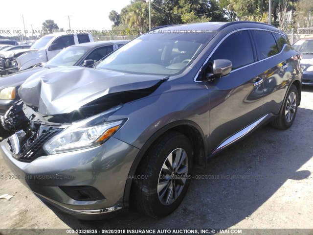 5N1AZ2MGXFN292051 - 2015 NISSAN MURANO S/SL/SV/PLATINUM GRAY photo 2