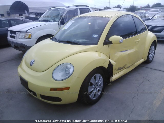 3VWPW31C69M514742 - 2009 VOLKSWAGEN NEW BEETLE S YELLOW photo 2